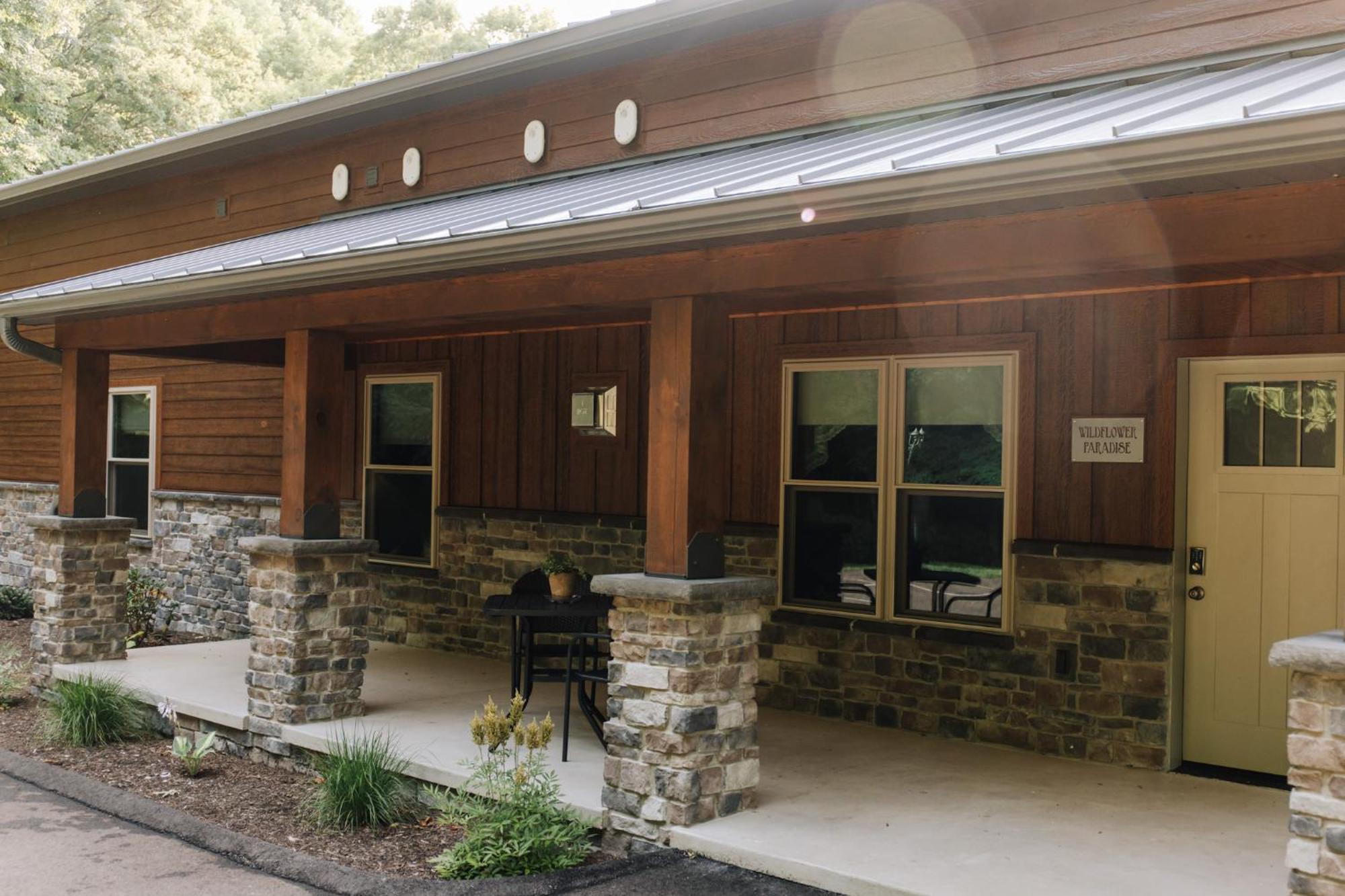 Sojourner'S Lodge & Log Cabin Suites Dundee Εξωτερικό φωτογραφία